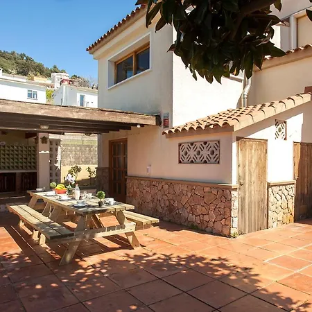 Villa Helena Pineda de Mar